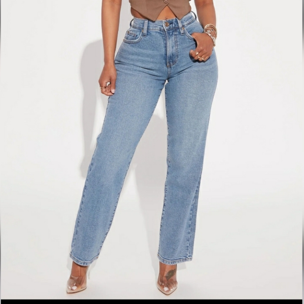 FASHION NOVA curvy straight legs  size  140